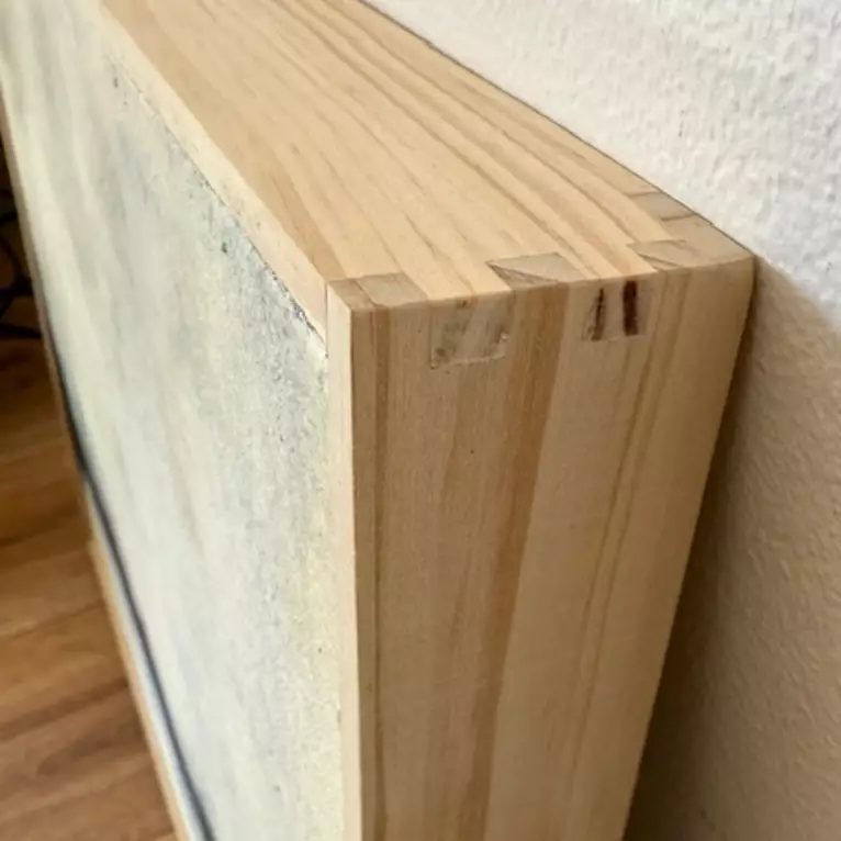 Edge & frame
